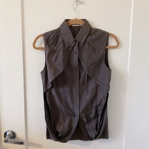 brown collared tank 🤎